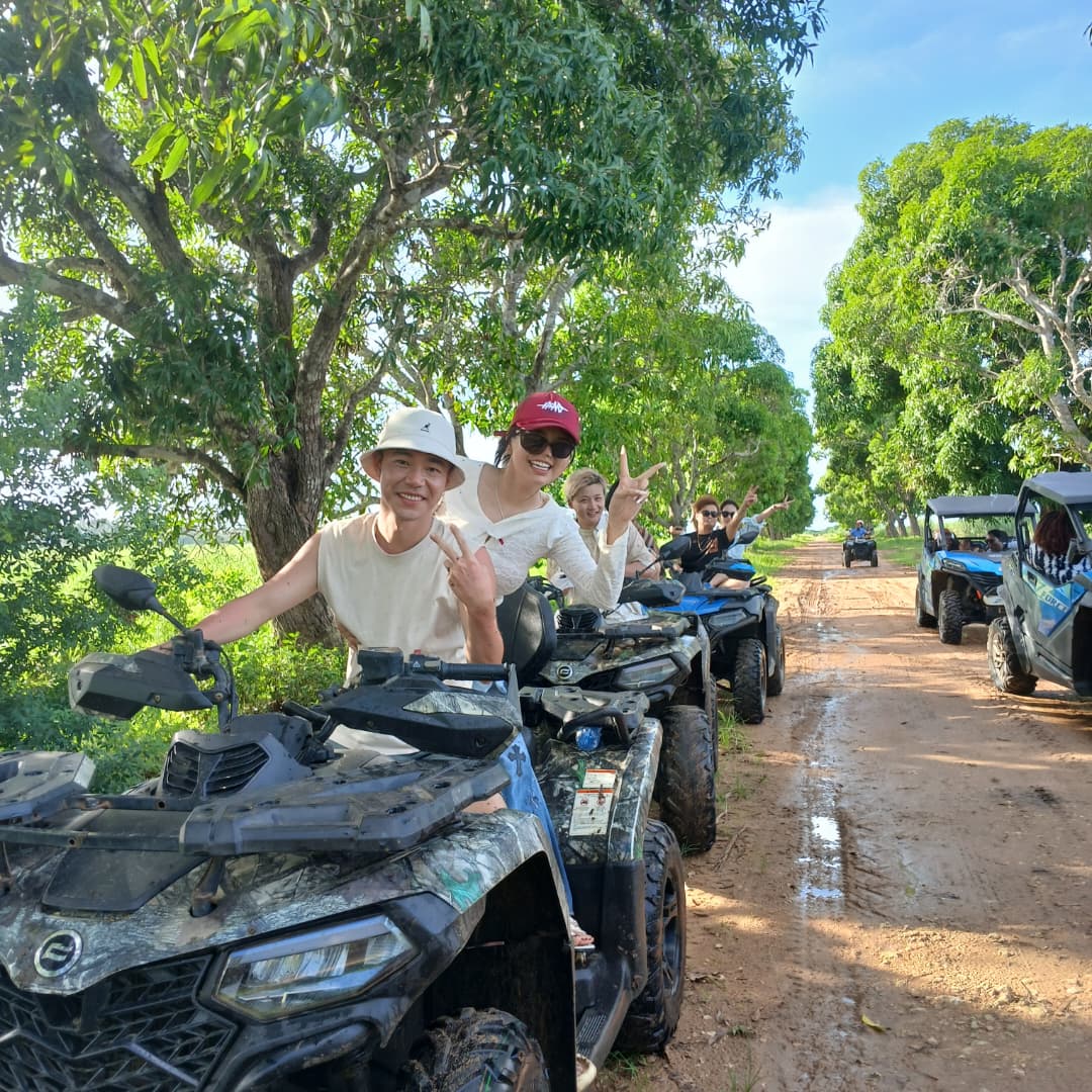مغامرة زنجبار بالداراجة الرباعية